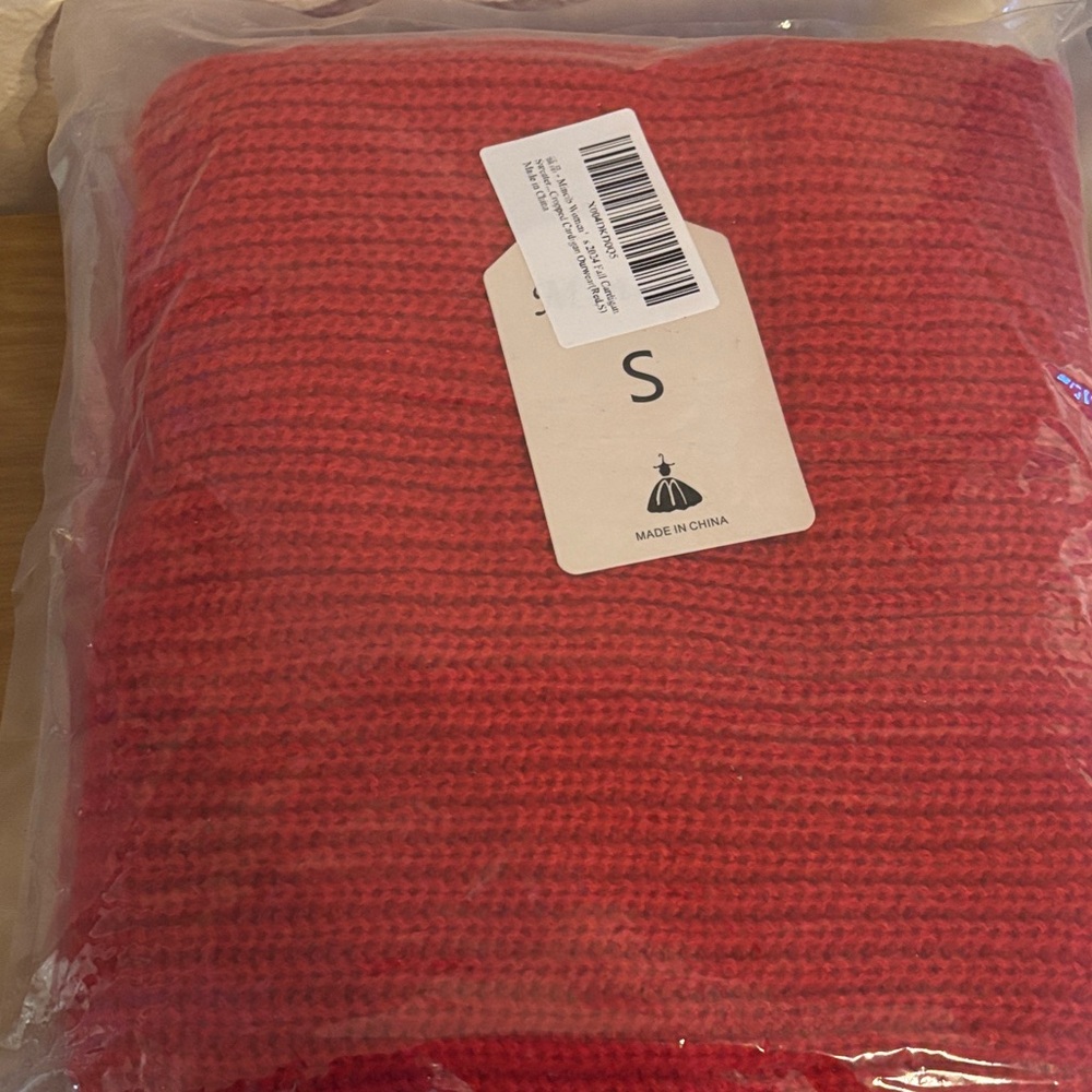 Red Button-Front Ribbed Cardigan Sweater - Picture 4 of 5